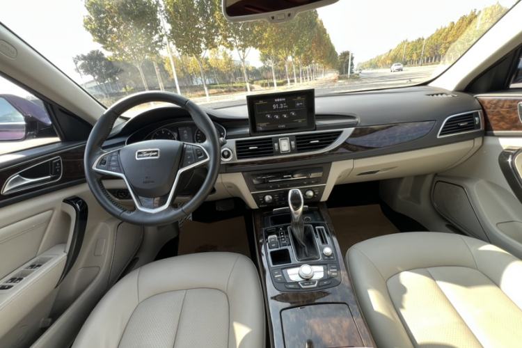 Used Zotye Z700 2016 1.8T DCT Prestige Edition
