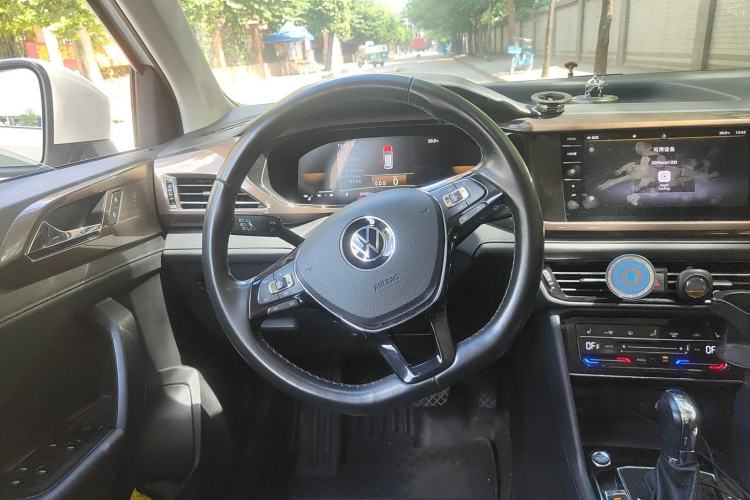 Used Volkswagen Tharu 2022 280TSI Two-Wheel-Drive Luxury Edition
