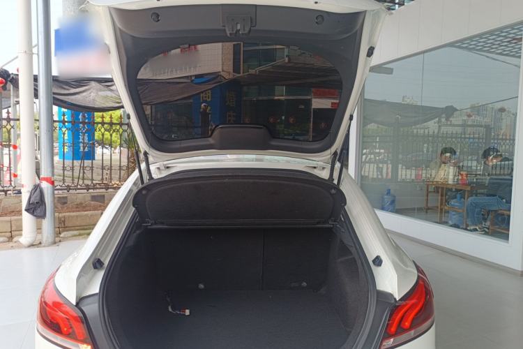 Used MG 6 2017 20T Automatic Luxury Smart Connect Version China V Standard Trunk