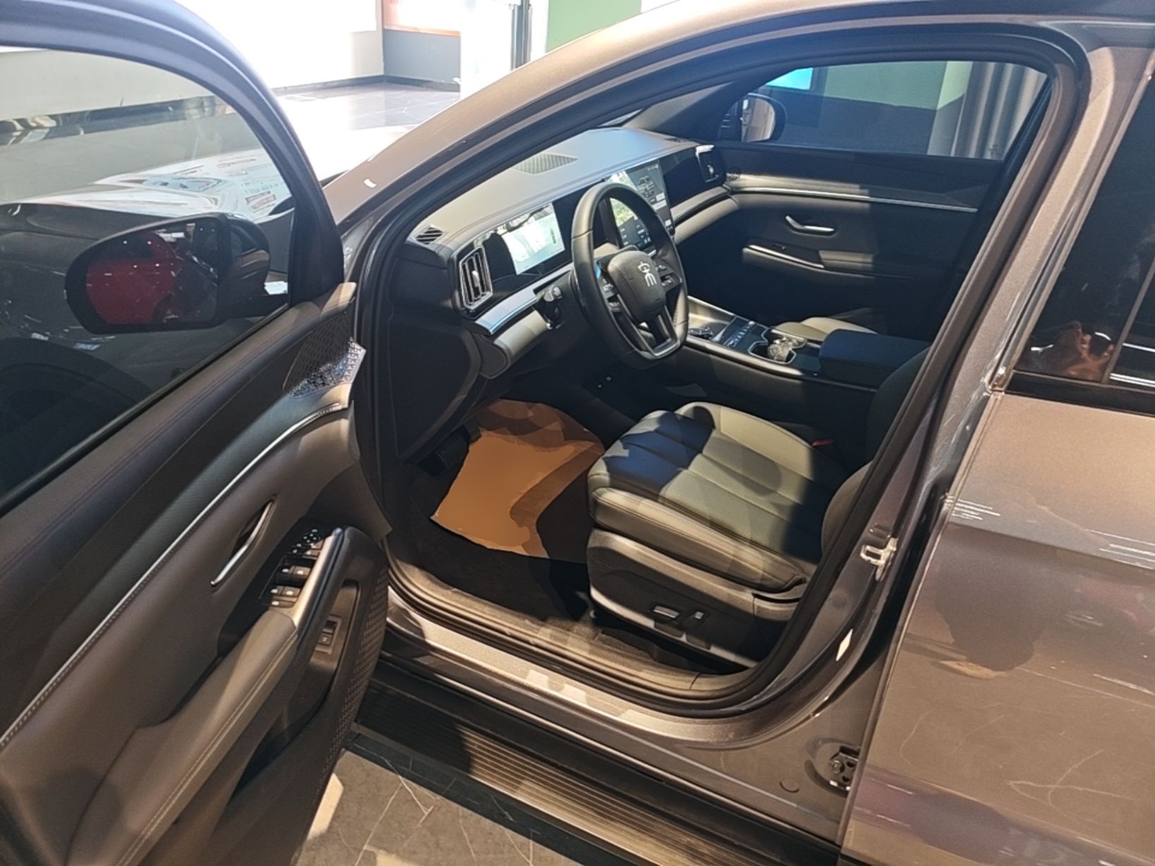 BYD Song Pro New Energy 2026 Model DM-i 133KM Superior Version — снимка 18