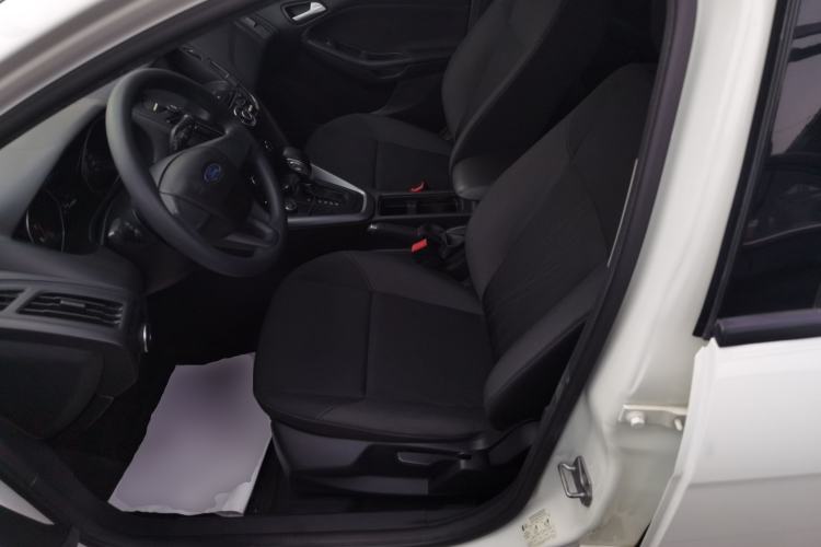 Used Ford Focus 2018 Hatchback Classic 1.6L Automatic Comfort Plus SmartDrive Edition
