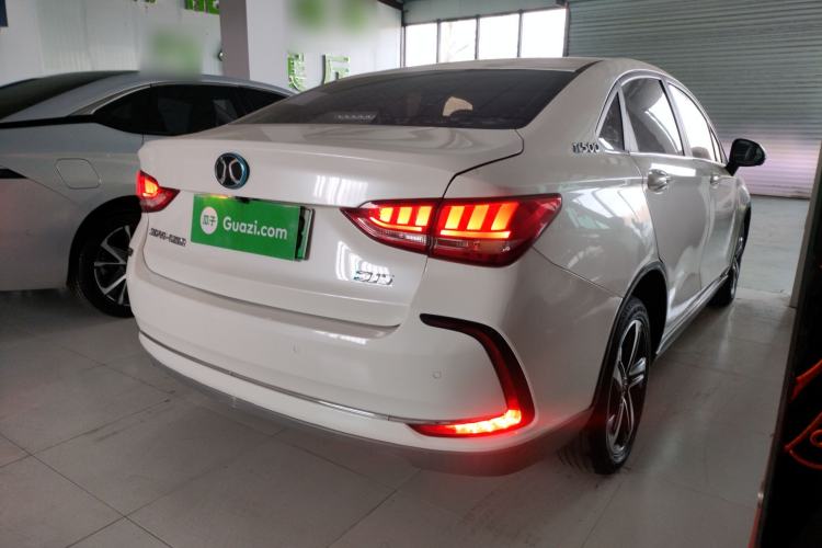 Used BAIC Beijing EU5 2018 R500 Smart Wind Edition
