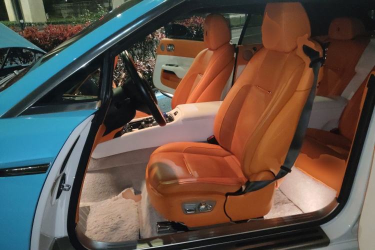 Used Rolls-Royce Dawn 2018 6.6T Standard Edition
