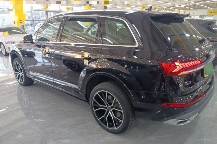 Used Audi Q7 2021 55 TFSI quattro S line Sport model