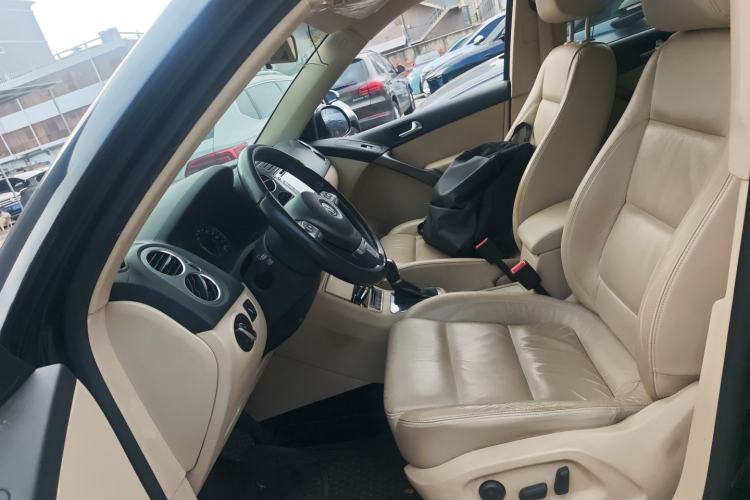 Used Volkswagen Tiguan 2012 1.8TSI Automatic Two-Wheel Drive Elite Edition Left Front Seat
