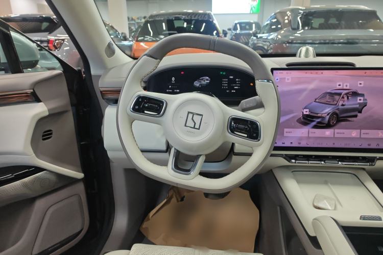 Used Zeekr 7X 2025 100kWh Long-Range All-Wheel Drive Intelligent Driving Version Steering Wheel