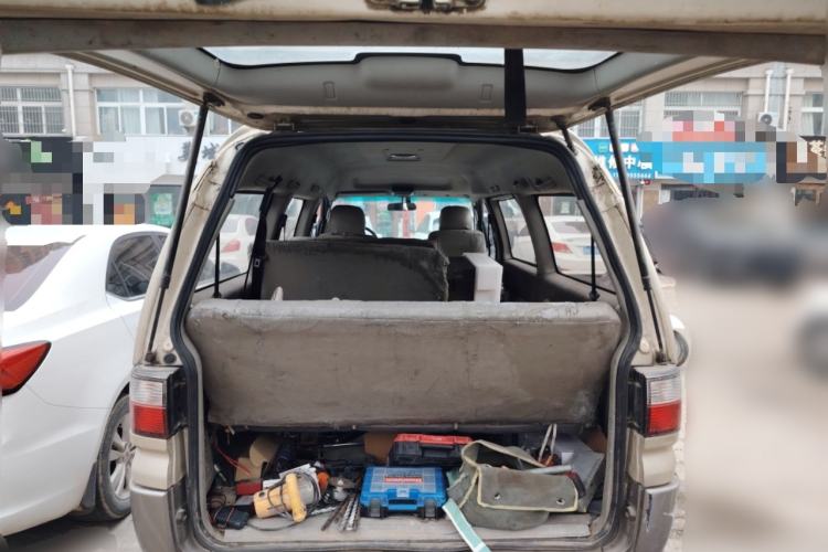 Used FORTHING Lingzhi 2015 V3 1.6L 9-Seater Standard Model