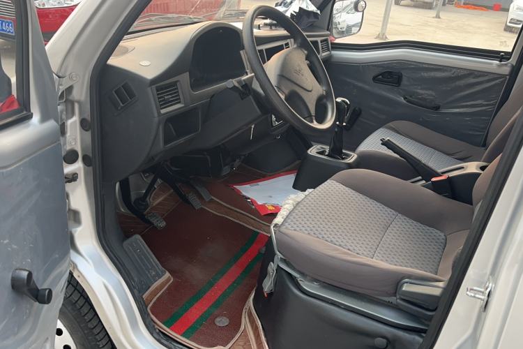 Used Wuling Zhiguang 2023 1.5L Practical Version 5/7 Seats
