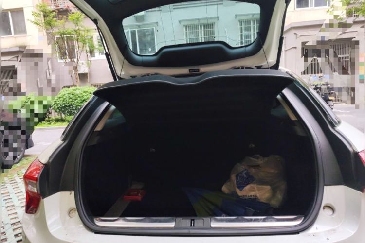 Used DS 5 2015 1.6T Luxury Edition THP160 Trunk