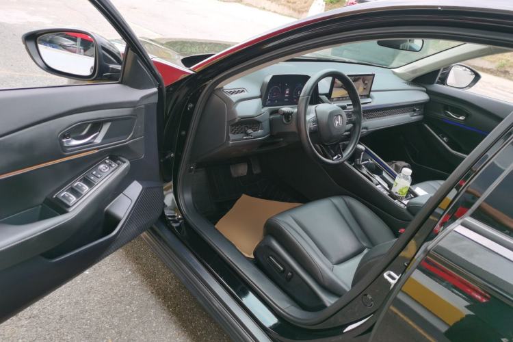 Used Honda Accord 2025 260TURBO Luxury Edition Driver Seat