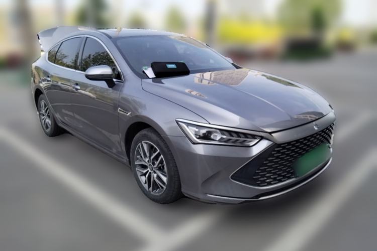 Used BYD Qin PLUS 2023 Champion Edition DM-i 120KM Leading Model Front Right 45 Deg