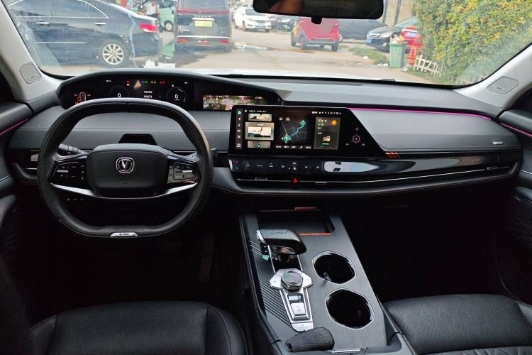 Used CHANGAN UNI-K iDD 2022 Blue Whale iDD 130km 1.5T Prestige Model Interior 2