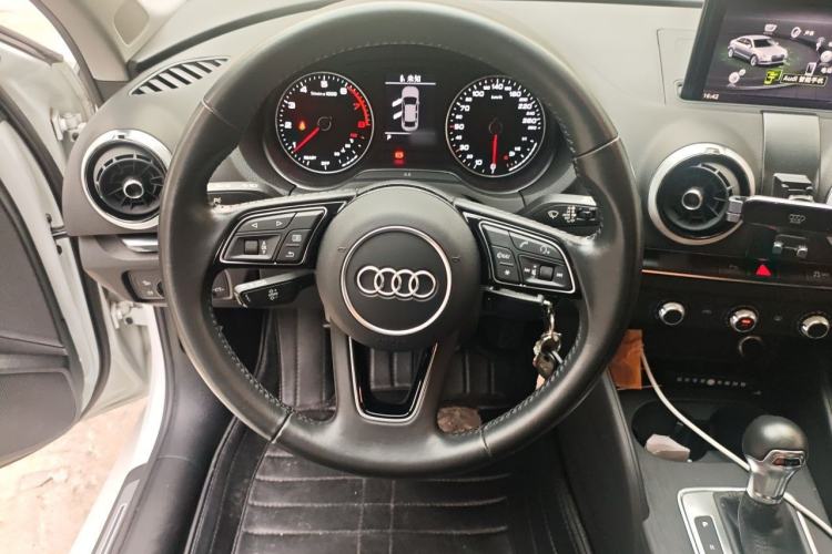 Used Audi A3 2020 Limousine 35 TFSI Fashion Edition China VI Emission Standard
