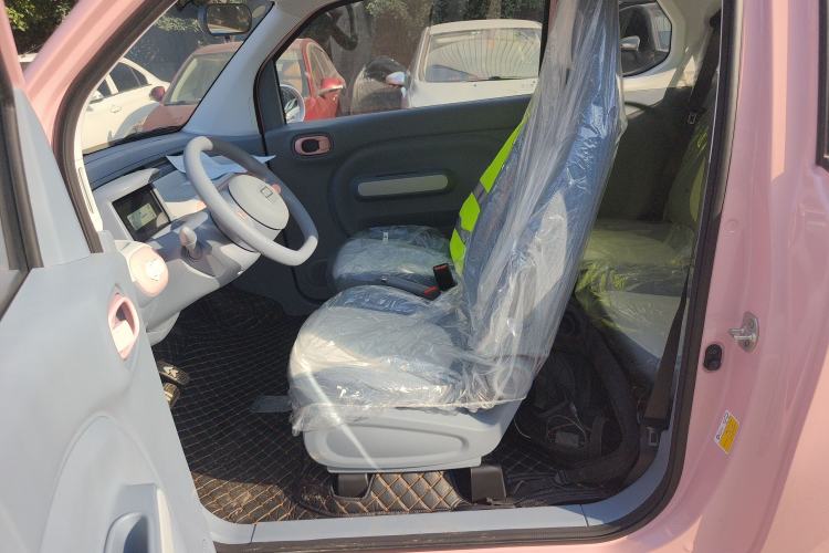 Used Bestune Pony 2025 222km Range Elegant Horse