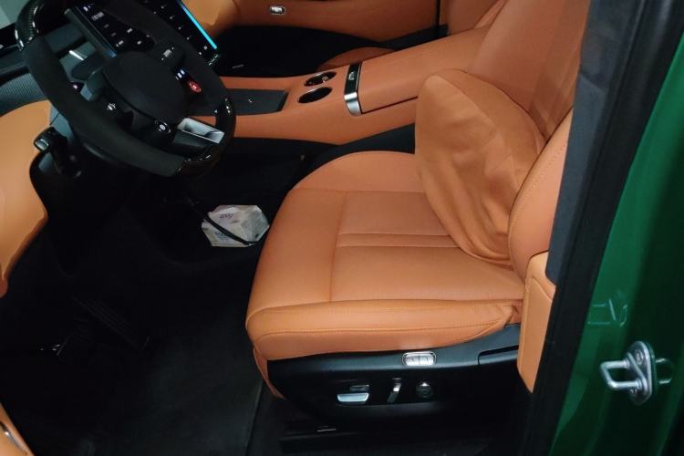 Used Xiaomi Auto YU7 2025 Ultra-Long Range High-Performance All-Wheel-Drive Max Edition