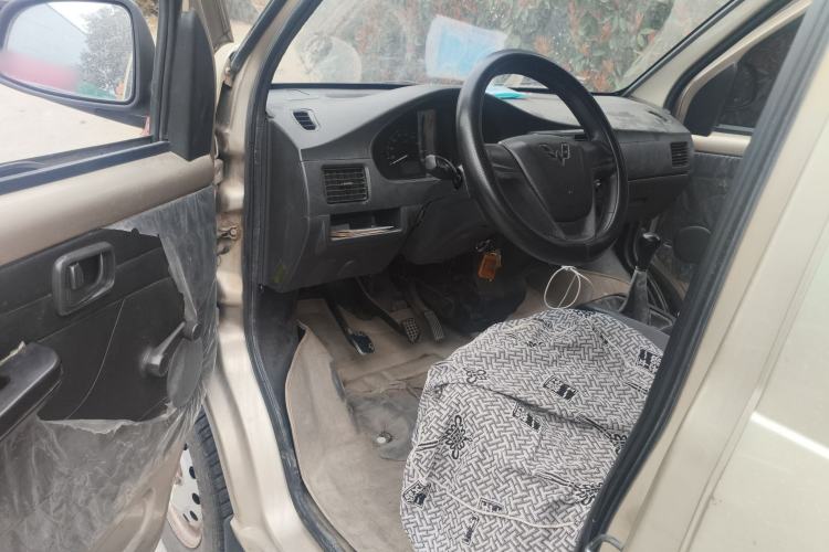 Used Wuling Rongguang 2011 1.2L Base Version