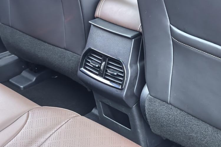 Used Wey VV6 2020 2.0T Two-Wheel Drive Zhiyue+