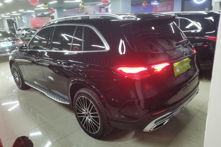 Used Mercedes-Benz GLC 2023 GLC 300 L 4MATIC Luxury 7-Seater Exterior 2