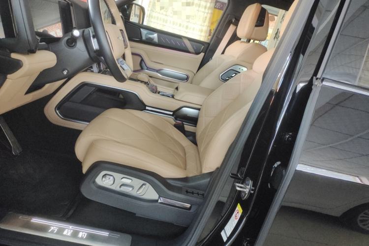 Used Formula Leopard 8 2025 Smart & Brave Flagship Edition 7 Seats Left Front Seat