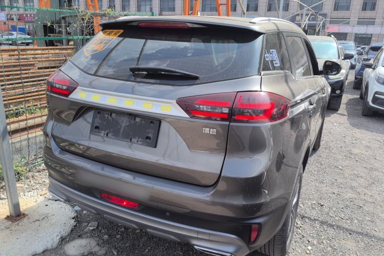 Used Geely Auto Emgrand X7 Sport 2021 Million Edition 1.8TD DCT Two-Wheel Drive Luxury Model
