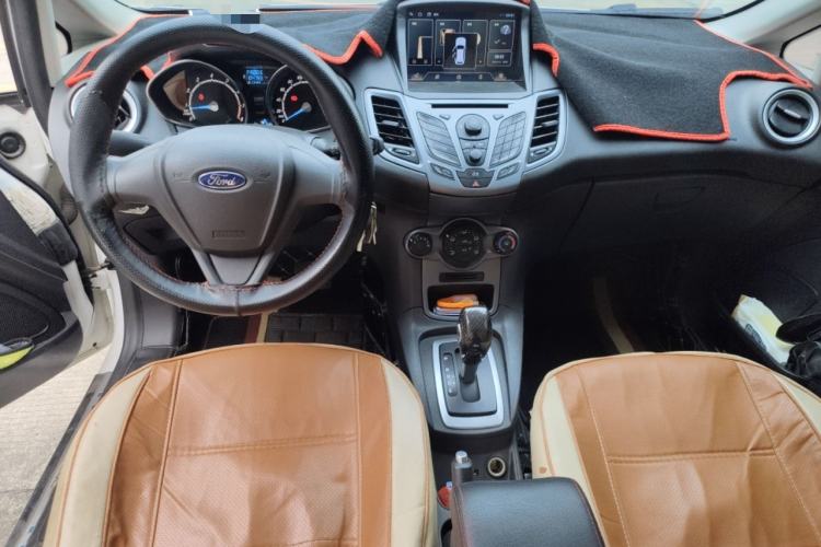 Used Ford Fiesta 2013 Hatchback 1.5L Automatic Fashion Edition
