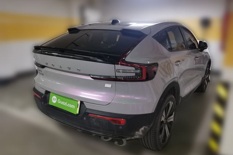 Used Volvo C40 2023 Long-Range PRO Version
