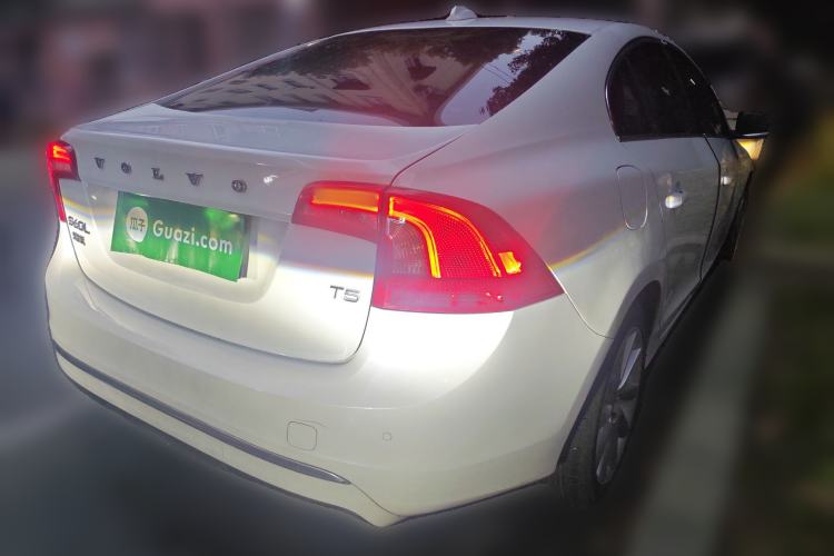 Used Volvo S60 2017 S60L T4 Smart Range Edition
