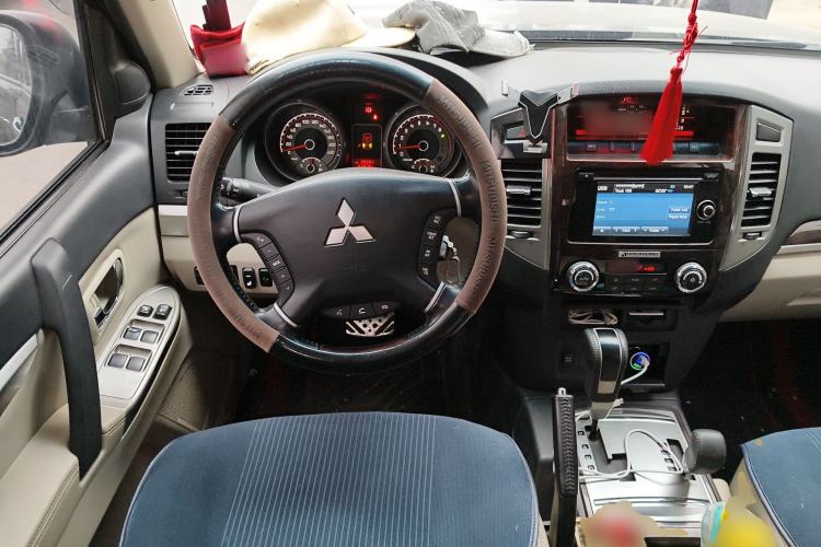 Used Mitsubishi Pajero 