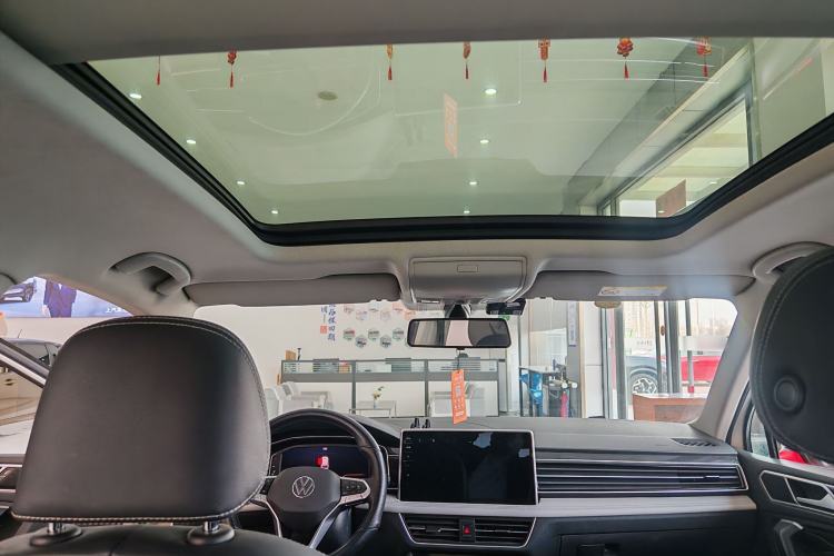 Used Volkswagen Tiguan L 2024 300TSI Automatic Two-Wheel Drive Smart Edition