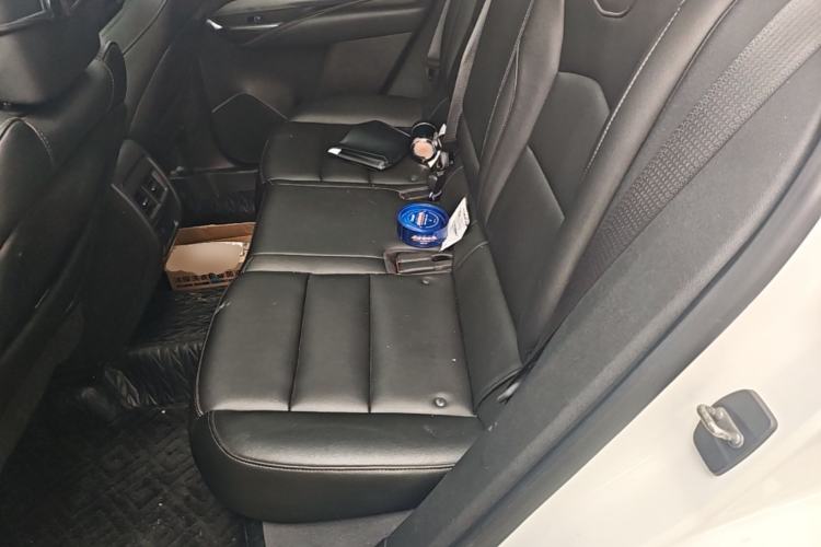 Used Cadillac XT4 2021 28T Two-Wheel Drive Leading Version
