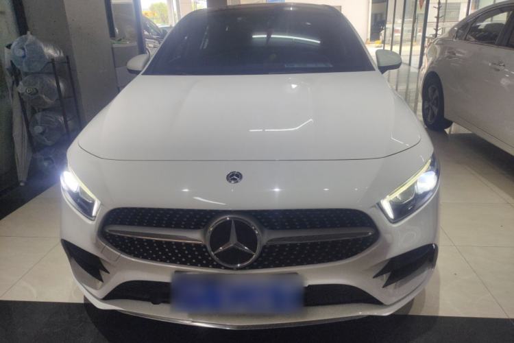 Used Mercedes-Benz A-Class 2020 Restyled A 200 L Sport Sedan Fashion Version Front