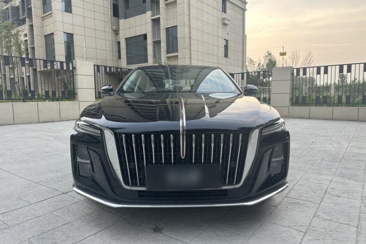 Used Hongqi H5 2025 2.0T Automatic Flag Edition – 500 000 Units Commemorative Version
