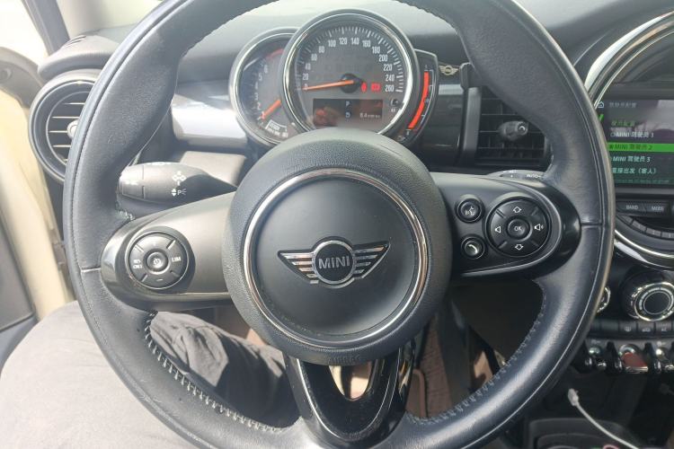 Used MINI 2018 1.5T COOPER Classic Edition Five-Door Version Headliner