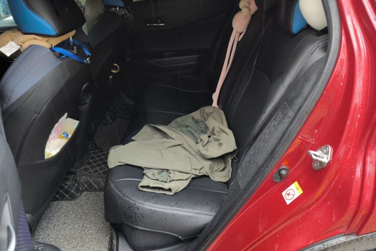 Used Toyota C-HR 2018 2.0L Leading with Sunroof China V Standard