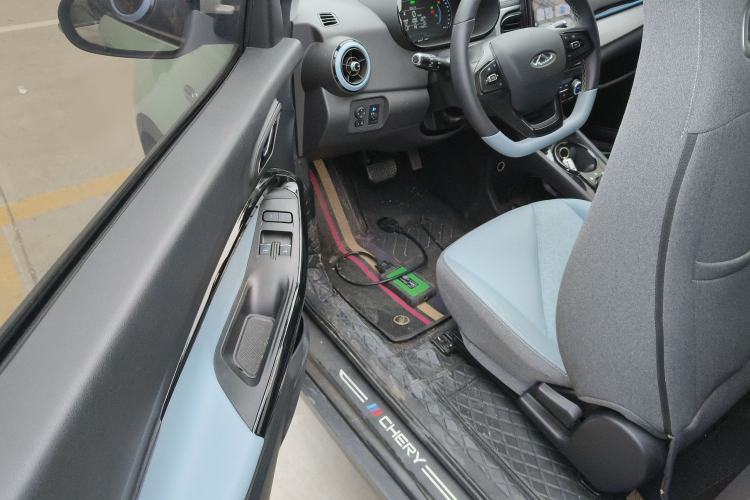 Used Chery Little Ant 2022 Revised Version Sweet Pink Edition Half-Sugar Version Lithium Iron Phosphate 30.7 kWh 30 kW 301 km