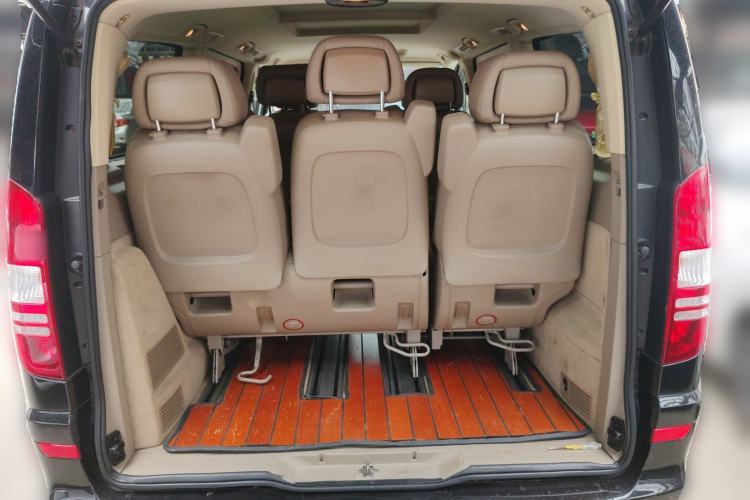 Used Mercedes-Benz Viano 2013 3.0L Comfort Edition Trunk