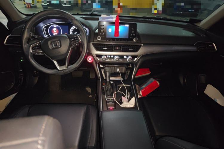 Used Honda Accord 2018 260TURBO Luxury Edition China VI Center Console
