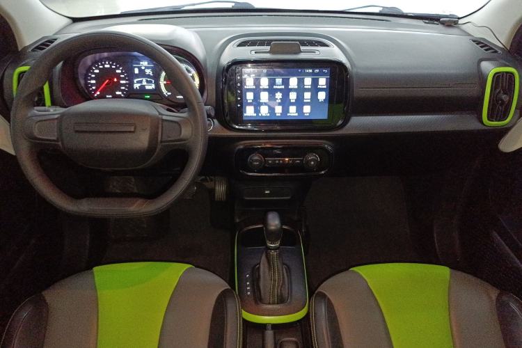 Used Roewe Clever 2021 302 km New Four-Seater Super-Efficient Version Center Console