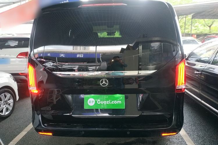 Used Mercedes-Benz V-Class 2021 V 260 Avantgarde Edition
