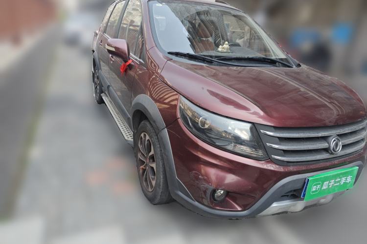 Used FORTHING Joyear X5 2013 1.6L Manual Luxury Model China IV Standard Front Right 45 Deg