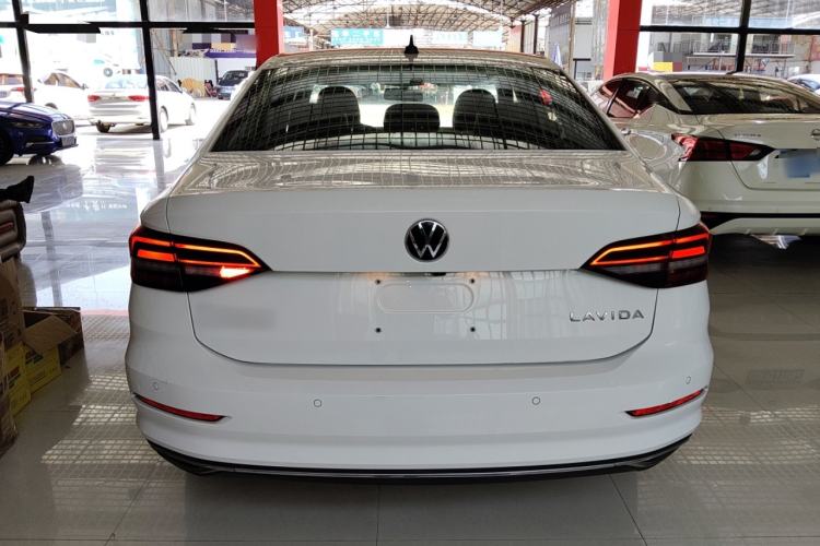 Used Volkswagen Lavida 2022 1.5L Automatic Comfort Edition