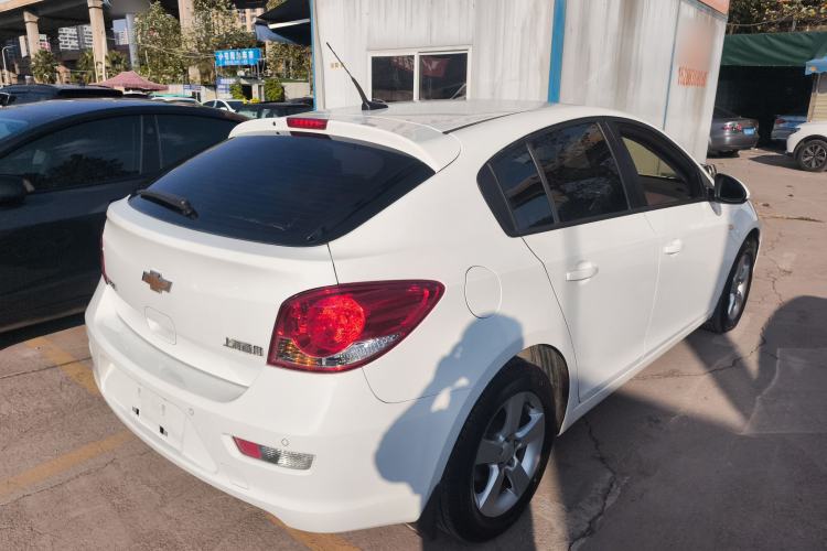 Used Chevrolet Cruze 2013 Hatchback 1.6L Automatic Luxury Model
