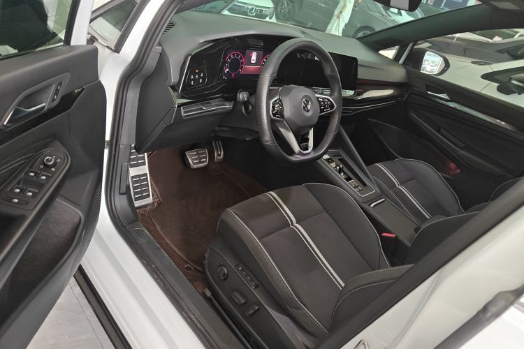 Used Volkswagen Golf 2023 Facelift 280TSI DSG R-Line Lite Left Front Seat