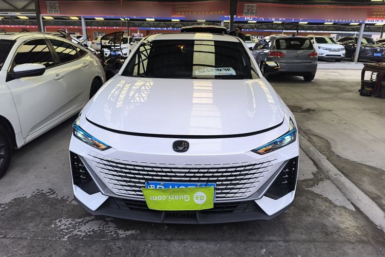 Used Changan UNI-V 2023 1.5T Premium Model
