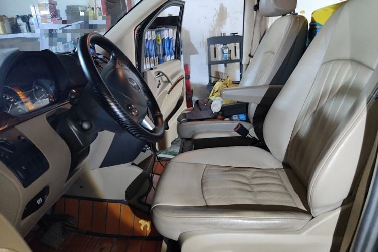 Used Mercedes-Benz Viano 2013 3.0L Navigator Edition Left Front Seat