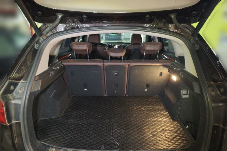 Used BMW X1 2016 sDrive18Li Luxury Model Trunk