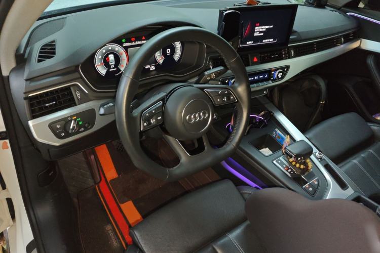 Used Audi A4L 2022 40 TFSI Luxury Dynamic Model
