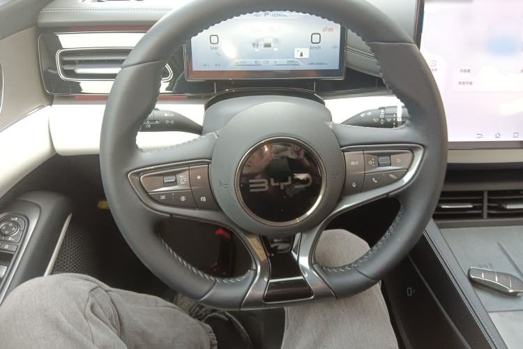 Used BYD Seal 06 New Energy 2024 DM-i 120KM Flagship Model
