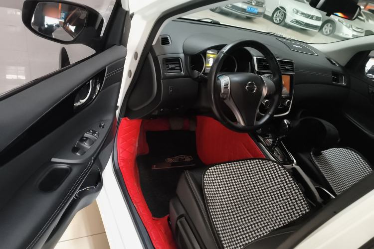 Used Nissan Tiida 2019 1.6L CVT Smart Drive Version China VI Standard