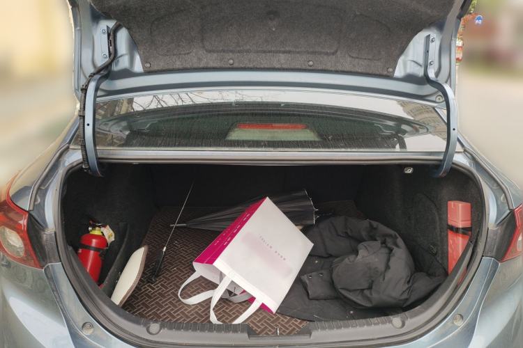 Used Mazda 3 Axela 2014 Sedan 1.5L Automatic Comfort Model Trunk